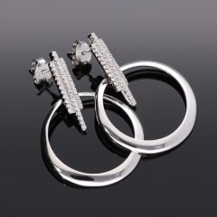 Lógós kerek cirkónia köves ezüst fülbevaló