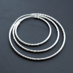 Apró csíkozott mintás Karika fülbevaló - 3 méretben