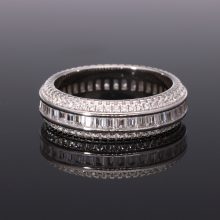 Körkörsen köves ezüst gyűrű