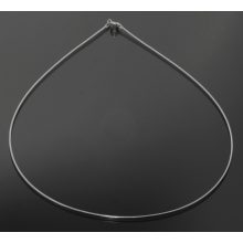 Félmerev Ezüst Nyaklánc