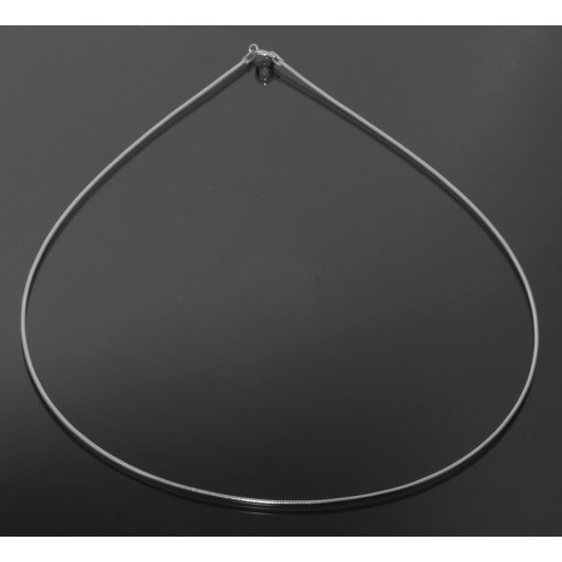 Félmerev Ezüst Nyaklánc