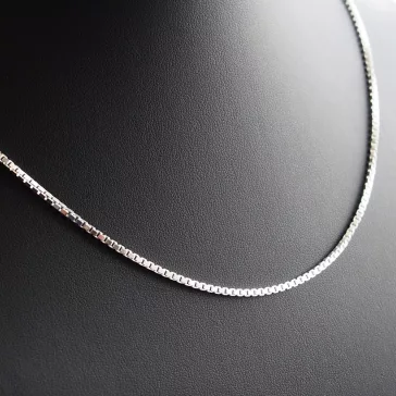 "Medium" Ezüst Kockalánc - 2 mm vastag, tömör