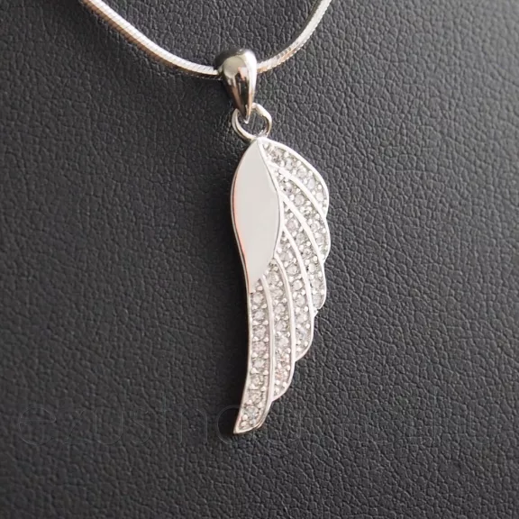 Fényes- Köves Ezüst Angyalszárny medál