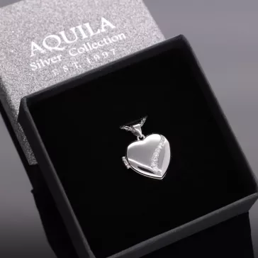 Nyitható Szív medál Cirkónia kövekkel