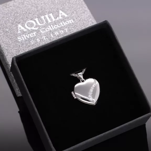 Nyitható Szív medál Cirkónia kövekkel Nyitható Szív medál Cirkónia kövekkel