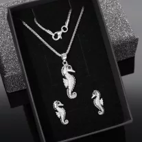 Ezüst Csikóhal Garnitúra Nyaklánccal