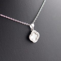 Clifford gyöngyház-cirkónia medál vékony anker láncon