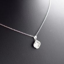 Clifford gyöngyház-cirkónia medál vékony anker láncon