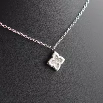 Clifford cirkónia medál vékony anker láncon