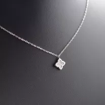 Clifford cirkónia medál vékony anker láncon