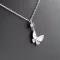 Pillangó gyöngyház medál vékony anker láncon