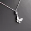 Pillangó gyöngyház medál vékony anker láncon