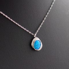 Aszimmetrikus Opál medál vékony anker láncon-kék