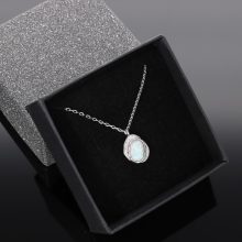 Aszimmetrikus Opál medál vékony anker láncon-fehér