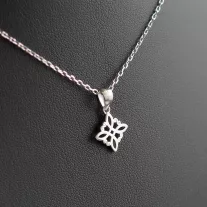 Kelta mintás medál nyakláncon