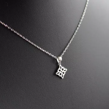 Kelta mintás medál nyakláncon