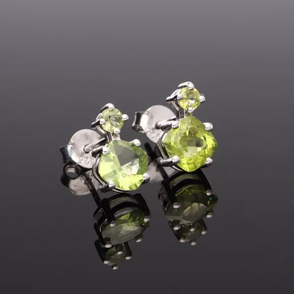 Fazettált két köves ezüst fülbevaló-Különböző ásványokkal