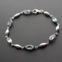Navett Topáz köves ezüst karkötő