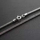 Szögletes Antikolt ezüst karlánc  - 2x2 mm 