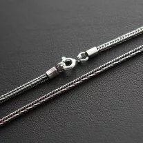 Szögletes Antikolt ezüst lánc  - 2x2 mm 